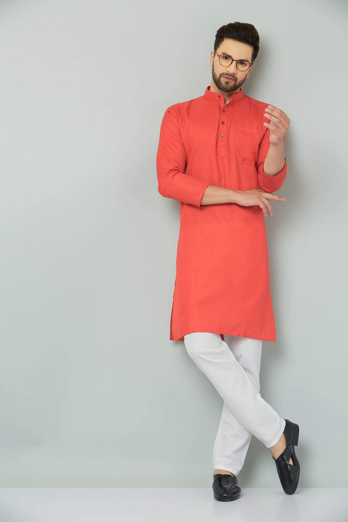 p (8)-min Red kurta set for men with a classy look.