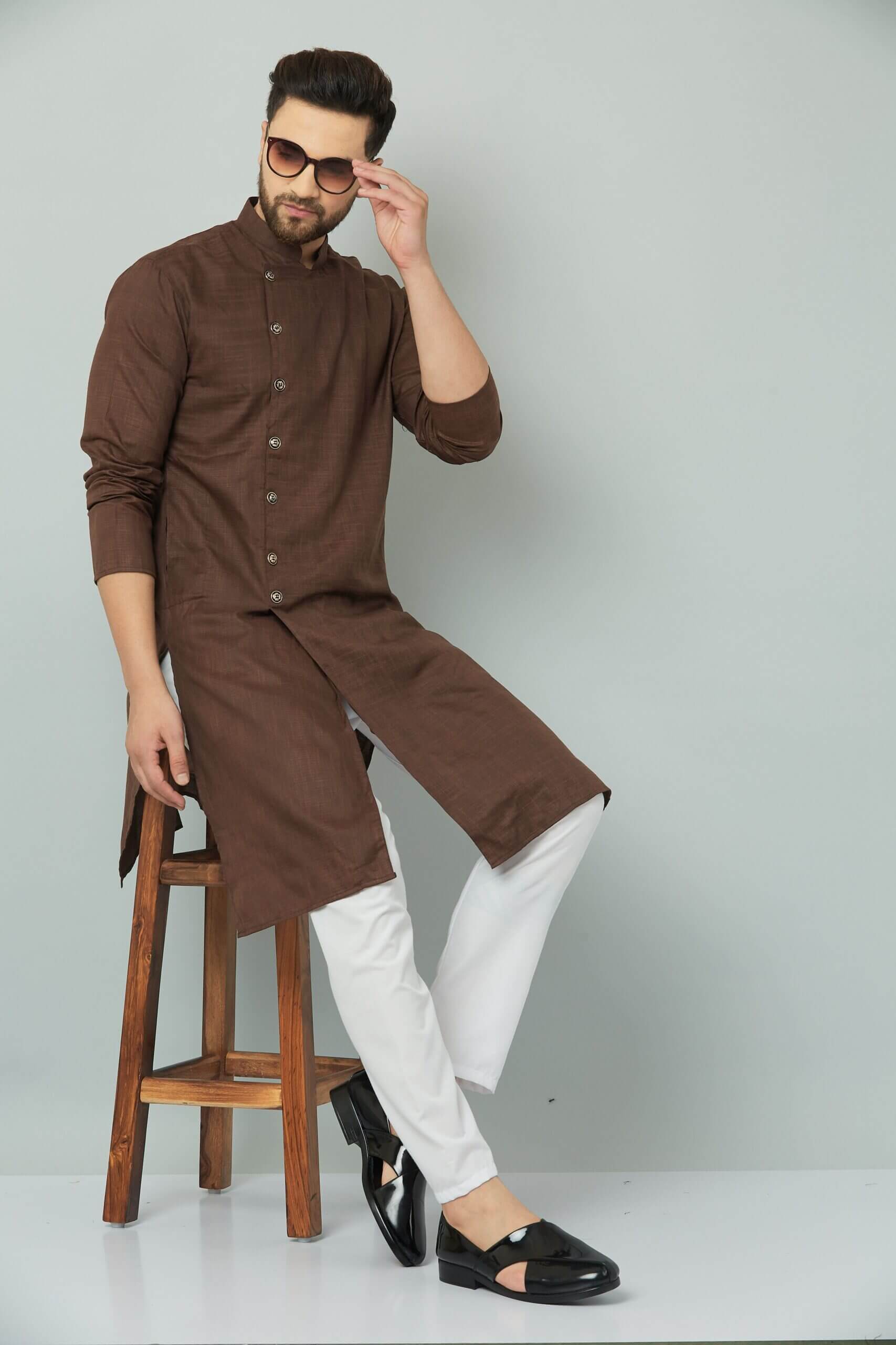 p-min Vibrant Indian kurta set made of yellow cotton fabric.